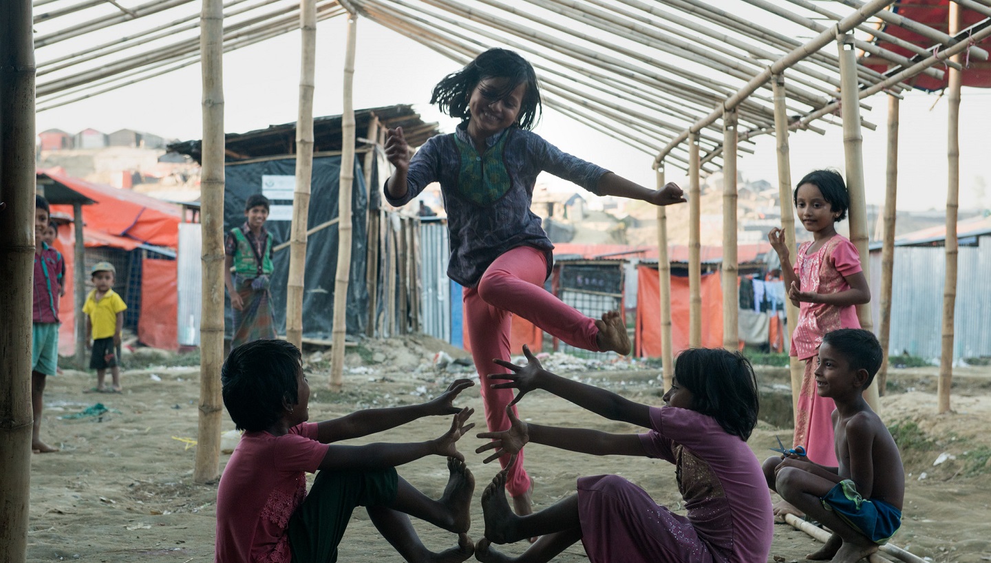 refugee children playing